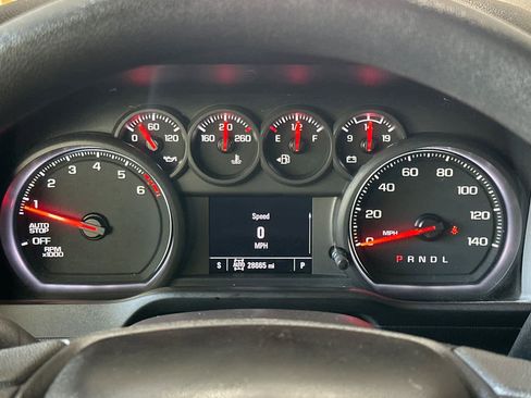 Used 2022 Chevrolet Silverado 1500 Custom image 25