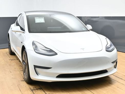 Used 2020 Tesla Model 3 Standard Range Plus image 53