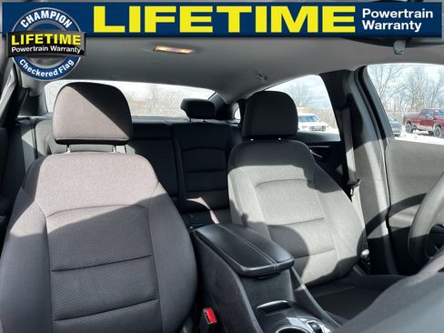 Used 2023 Chevrolet Malibu LT image 35