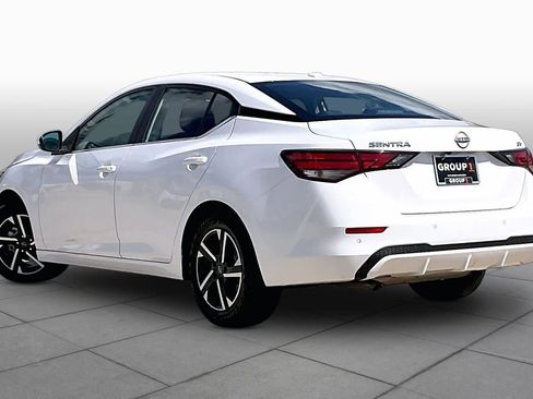 Used 2024 Nissan Sentra SV FWD image 12