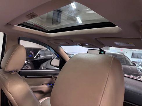 Used 2012 Hyundai Santa Fe Limited image 19