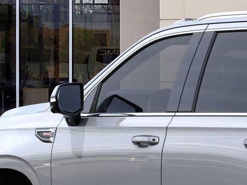 New 2026 GMC Yukon Denali w/ Advanced Technology Package RWD image 12