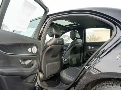 Used 2019 Mercedes-Benz E 300 E 300 image 31