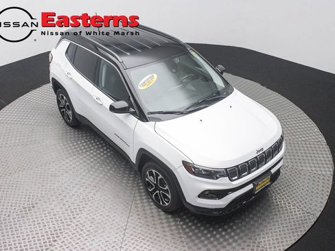 Used 2022 Jeep Compass Limited AWD/4WD image 3
