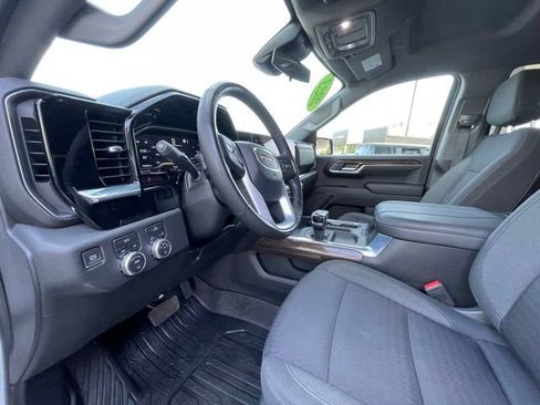 Used 2023 GMC Sierra 1500 Elevation AWD/4WD image 11