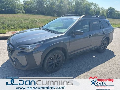 Used 2025 Subaru Outback Onyx Edition w/ Popular Package #2 AWD/4WD image 1