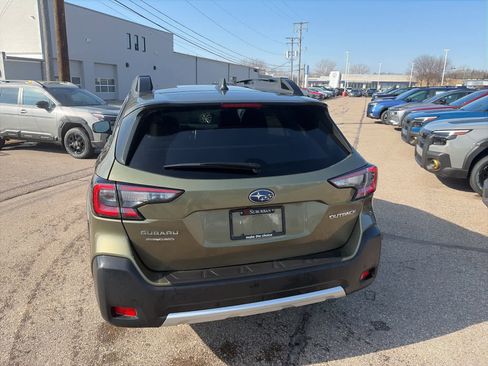 Used 2025 Subaru Outback Limited image 6