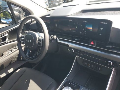 New 2026 Kia Carnival SX Prestige image 12