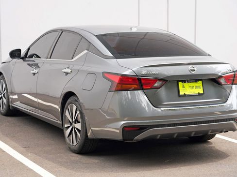 Used 2021 Nissan Altima 2.5 SV FWD image 43