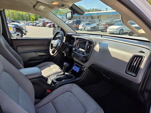 Used 2019 Chevrolet Colorado W/T w/ WT Convenience Package AWD/4WD image 16