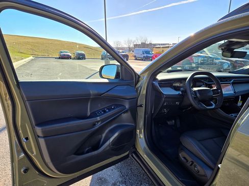 New 2026 Jeep Cherokee Limited image 10