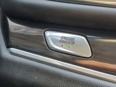 Used 2021 Buick Enclave Essence image 27