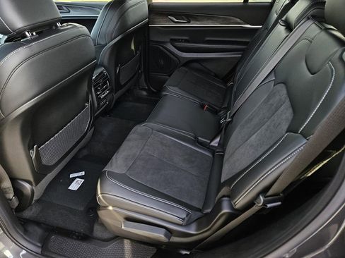 New 2026 Jeep Grand Cherokee L 2WD image 11