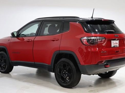 Used 2023 Jeep Compass Trailhawk w/ Trailhawk Convenience Group AWD/4WD image 6