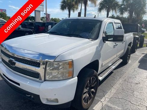 Used 2011 Chevrolet Silverado 1500 LTZ w/ Max Trailering Pack AWD/4WD image 1