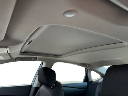 Used 2023 Honda Accord EX image 12