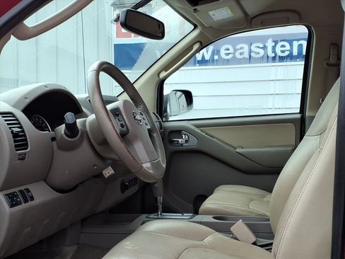 Used 2010 Nissan Frontier LE w/ LE Value Truck Pkg image 7