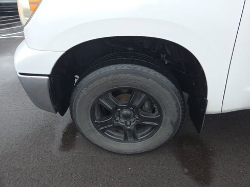 Used 2011 Toyota Tundra 4x4 Double Cab w/ Tow Pkg image 13