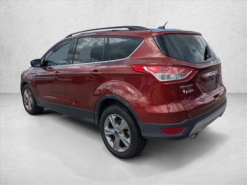 Used 2016 Ford Escape SE w/ Equipment Group 201A image 7