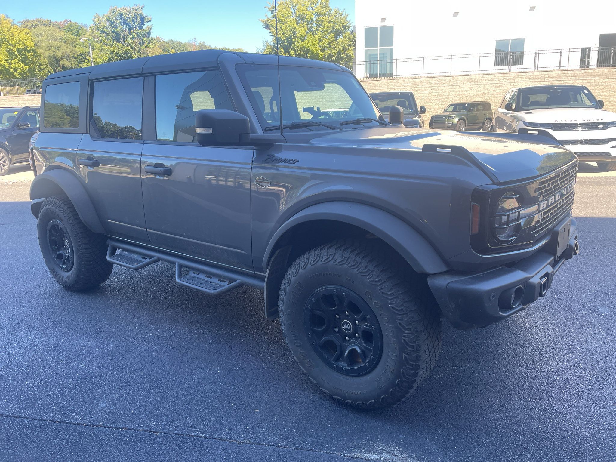 Used 2023 Ford Bronco Wildtrak AWD/4WD image 1