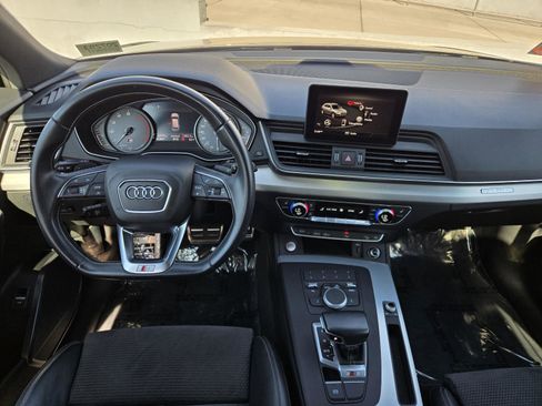 Used 2020 Audi SQ5 Premium w/ Convenience Package image 6