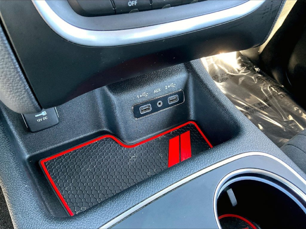 Used 2019 Dodge Durango SXT w/ 3rd Row Seating Group AWD/4WD image 15