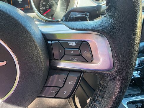Used 2017 Ford Mustang Premium RWD image 21