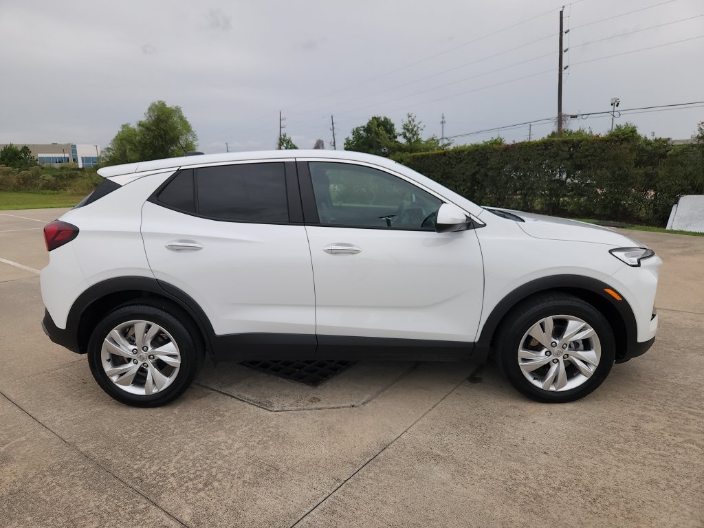 Used 2025 Buick Encore GX Preferred FWD image 4