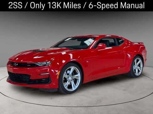 Used 2022 Chevrolet Camaro SS RWD image 1