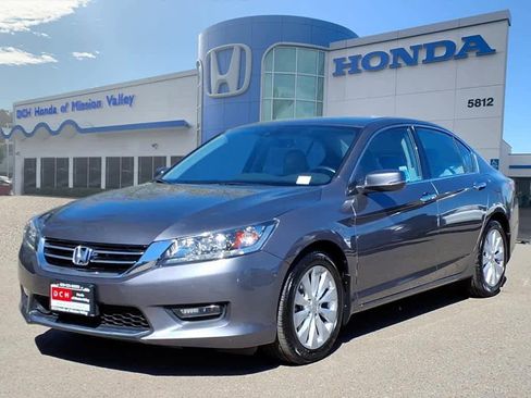 Used 2014 Honda Accord Touring image 1