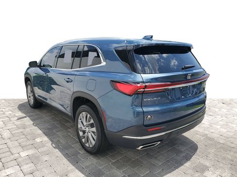 Used 2025 Buick Enclave Preferred FWD image 4