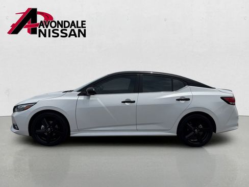 Certified 2023 Nissan Sentra SR w/ Midnight Edition Package FWD image 3
