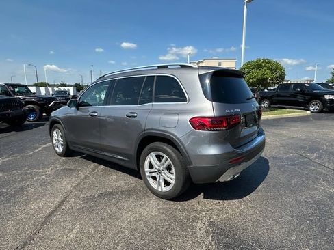 Used 2021 Mercedes-Benz GLB 250 4MATIC image 9