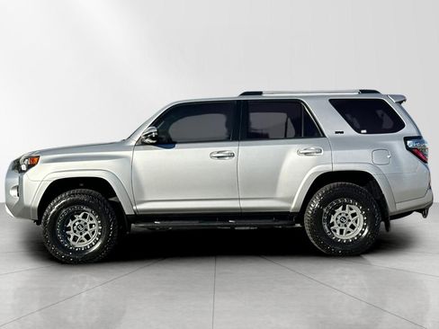 Used 2021 Toyota 4Runner SR5 Premium image 6
