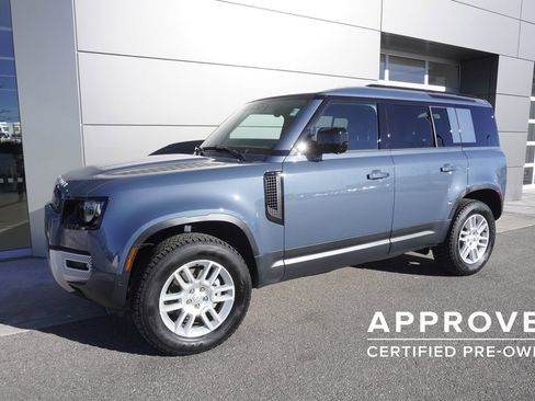 Used 2025 Land Rover Defender 110 S image 4