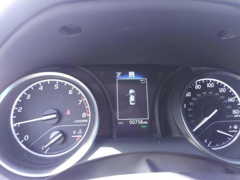 Used 2024 Toyota Camry SE w/ Cold Weather Package FWD image 2