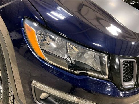 Used 2019 Jeep Compass Trailhawk w/ Cold Weather Group AWD/4WD image 26