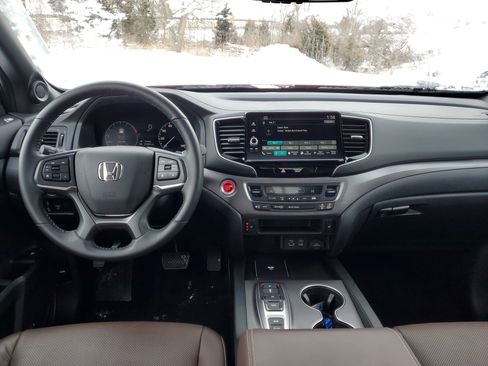 Certified 2025 Honda Ridgeline RTL image 12