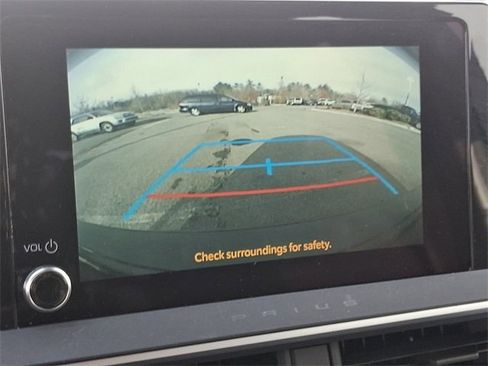 Certified 2025 Toyota Prius LE image 17