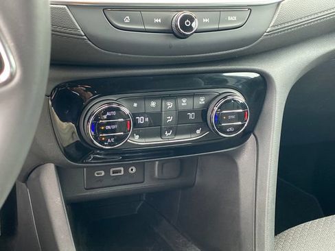 Used 2022 Buick Encore GX Select FWD image 12
