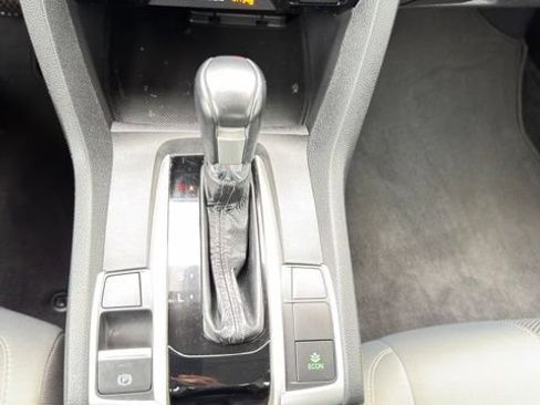 Used 2019 Honda Civic EX image 13