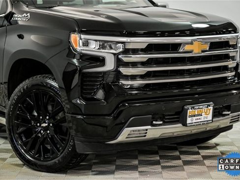 Used 2024 Chevrolet Silverado 1500 High Country w/ High Country Premium Package image 2