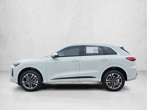 New 2025 Audi Q5 Premium image 8