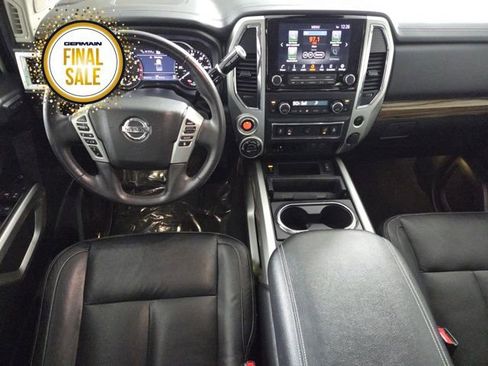 Used 2020 Nissan Titan SL w/ Moonroof Package image 15