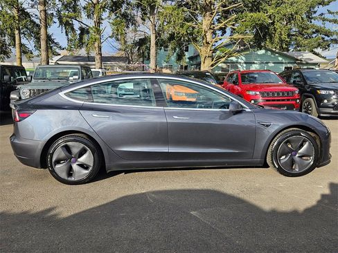 Used 2019 Tesla Model 3 Long Range image 8