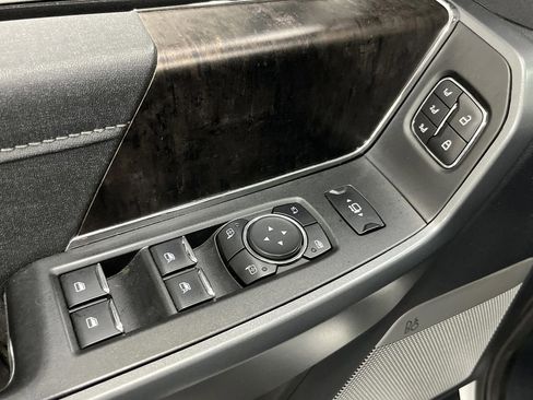 Used 2024 Ford F250 Lariat w/ Lariat Ultimate Package image 34