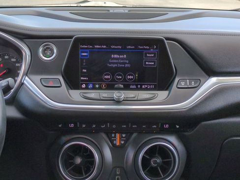 Used 2019 Chevrolet Blazer LT image 16