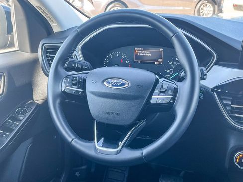 Used 2021 Ford Escape SE w/ SE Sport Appearance Package image 20