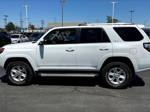 Used 2019 Toyota 4Runner SR5 Premium AWD/4WD image 6