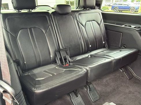 Used 2020 Ford Expedition Limited w/ Equipment Group 301A AWD/4WD image 19